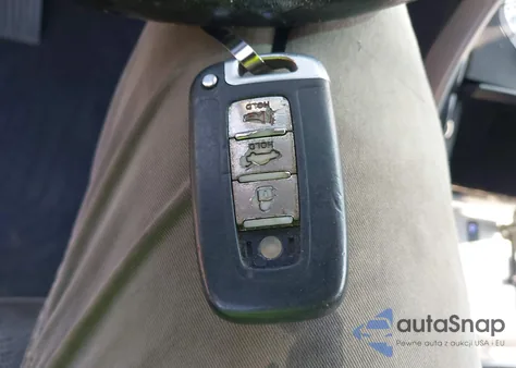 2013 Hyundai Elantra Gls/Limited z USA, uszkodzony, nr VIN KMHDH4AEXDU656597